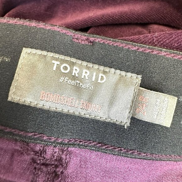 Torrid Pants Womens Plus Size 24R Bombshell Skinny Corduroy Plum Purple NWT NEW - Picture 4 of 6